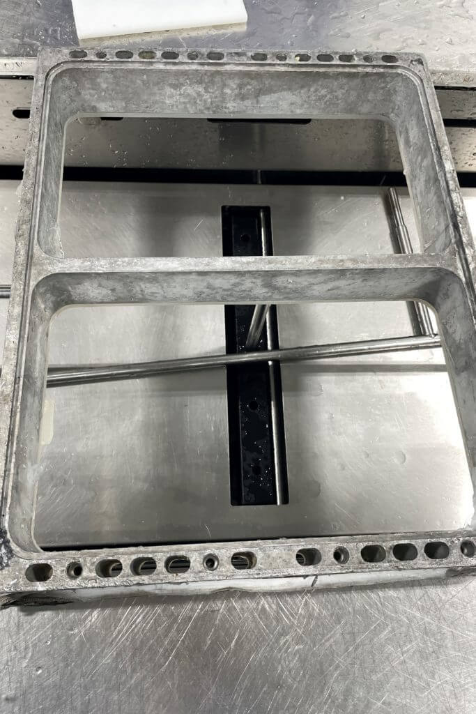 C4BF3B94-D703-4580-8EB5-FE104A02B08D