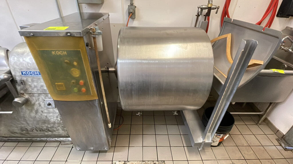 9827c8601a8f2846b406a505395a (1)