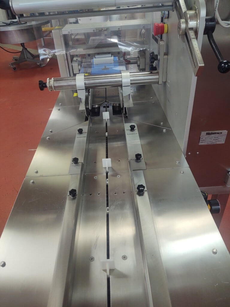 WEIGHPACK Sleek 40 Horizontal Wrapping Machine
