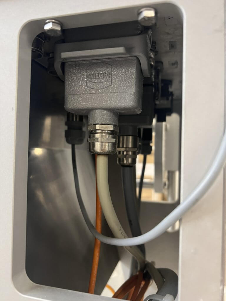 9C47E148-5D0A-4705-9EAE-60DA25A3E1F3