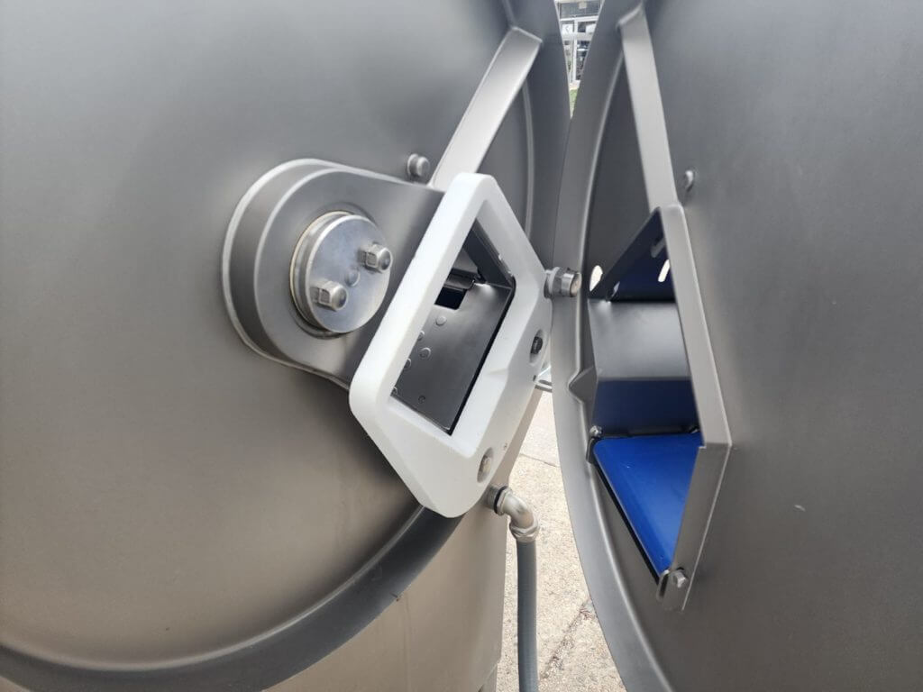 b6138e7a-70f1-48fb-9456-56ea908f5b91