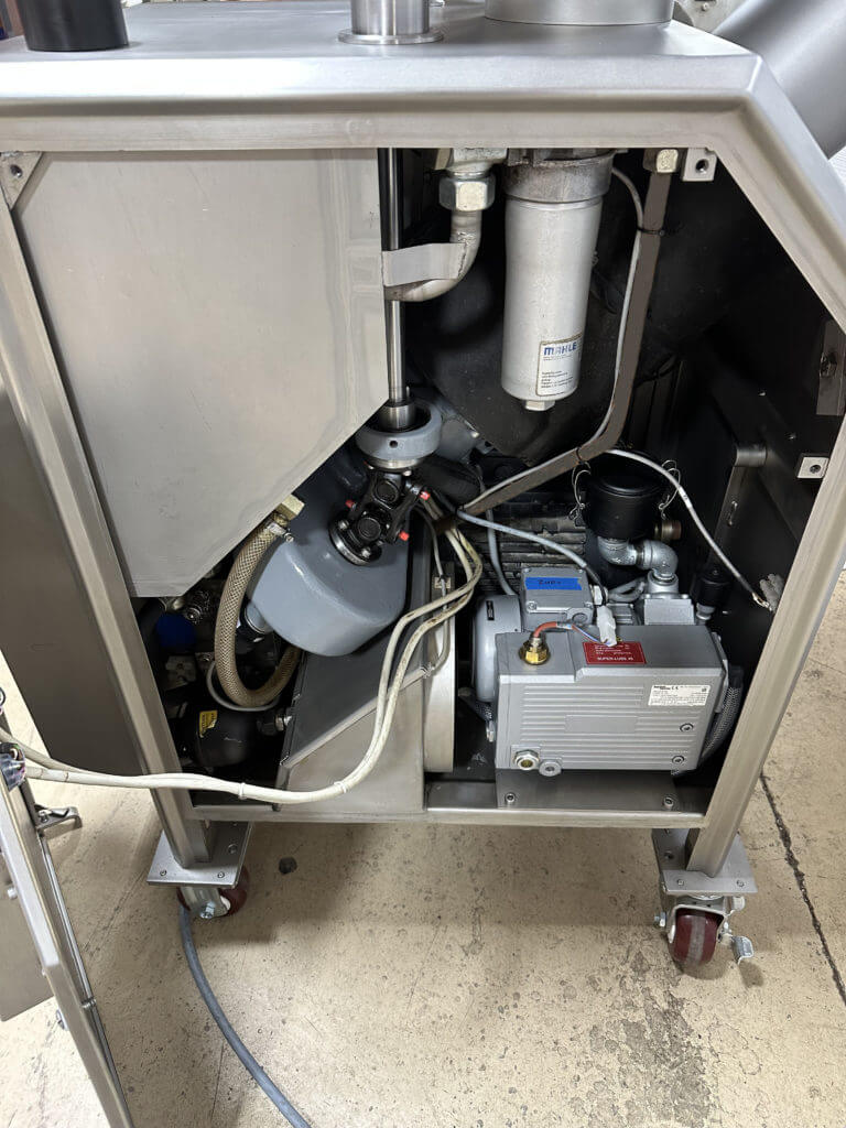 V-500 s-n 128-4262 Inside-2