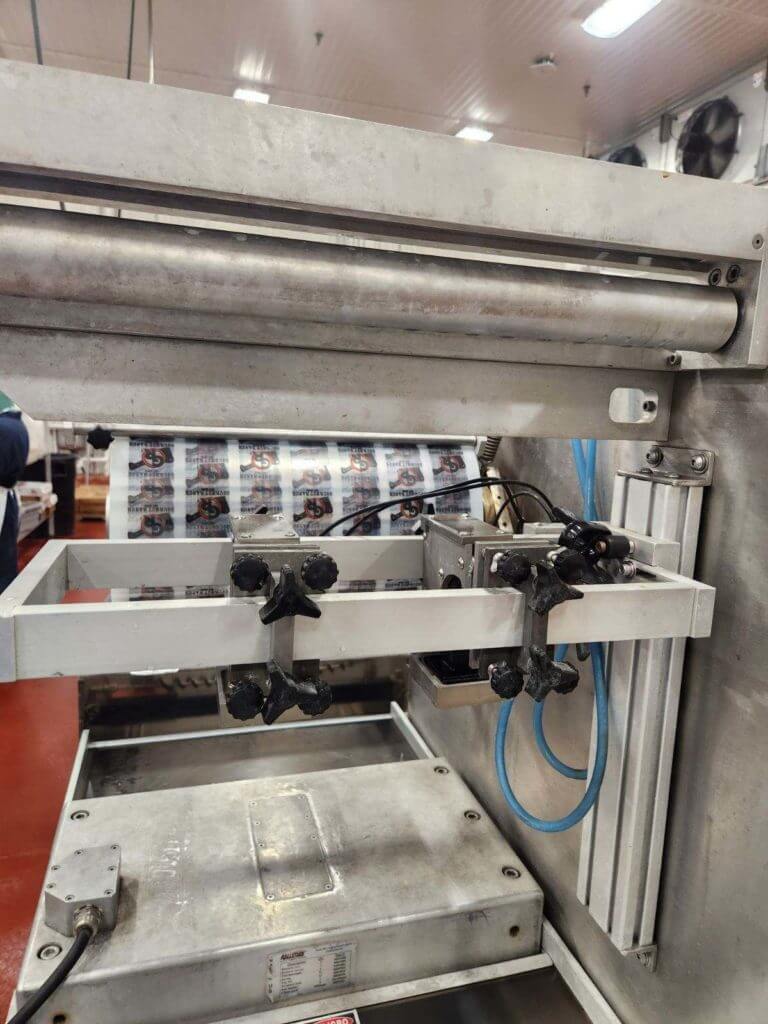 1c25ee72-0ae8-4bad-873c-e8a16deadbb8