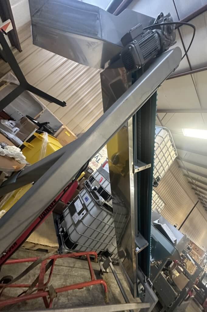 LYCO Bluebelt Incline Conveyor