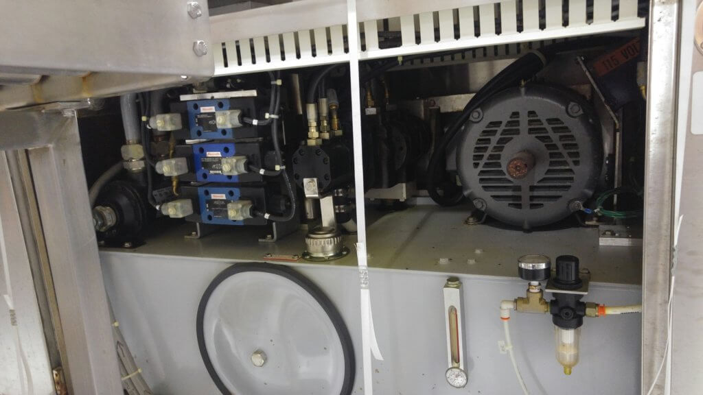 Hydraulics and sight glass