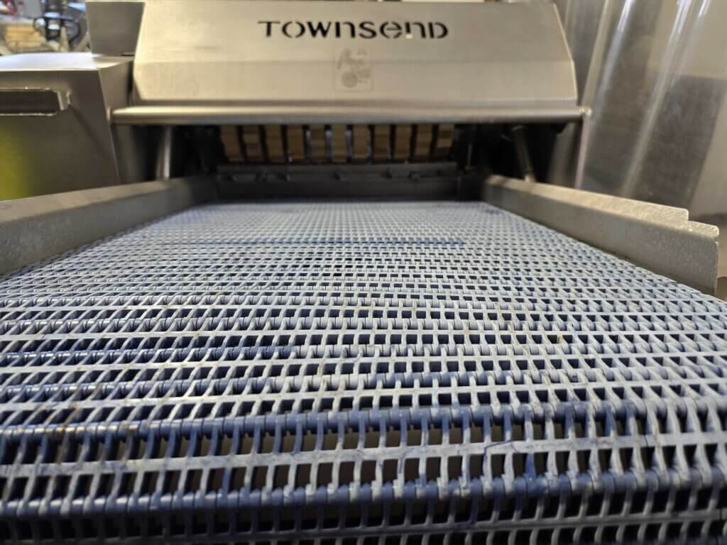 TOWNSEND SK15-320 20" Automatic Skinner