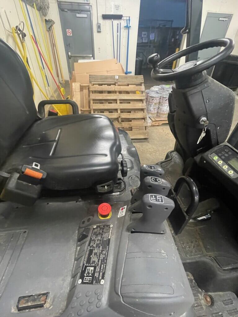 2fa161ed-887c-4f80-bbf2-368f87e8efa2